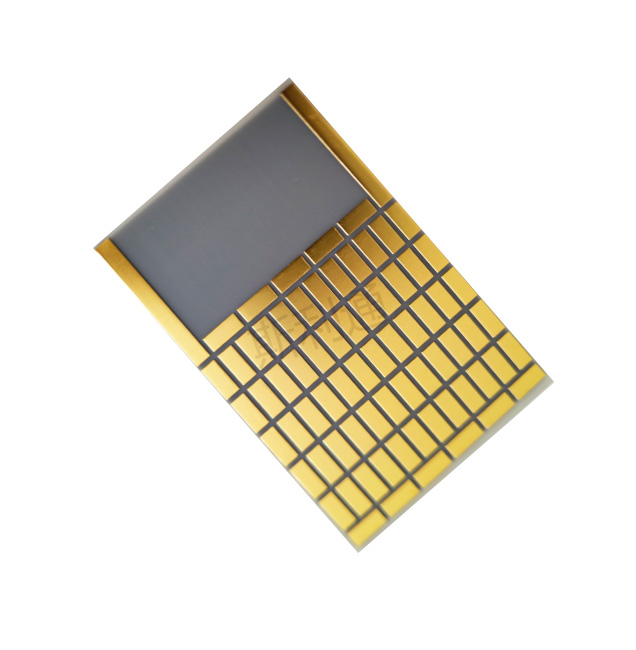 Aluminum nitride ceramic packaging substrate